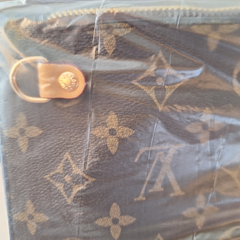 Designer Mono Tote - Picture 5 of 7